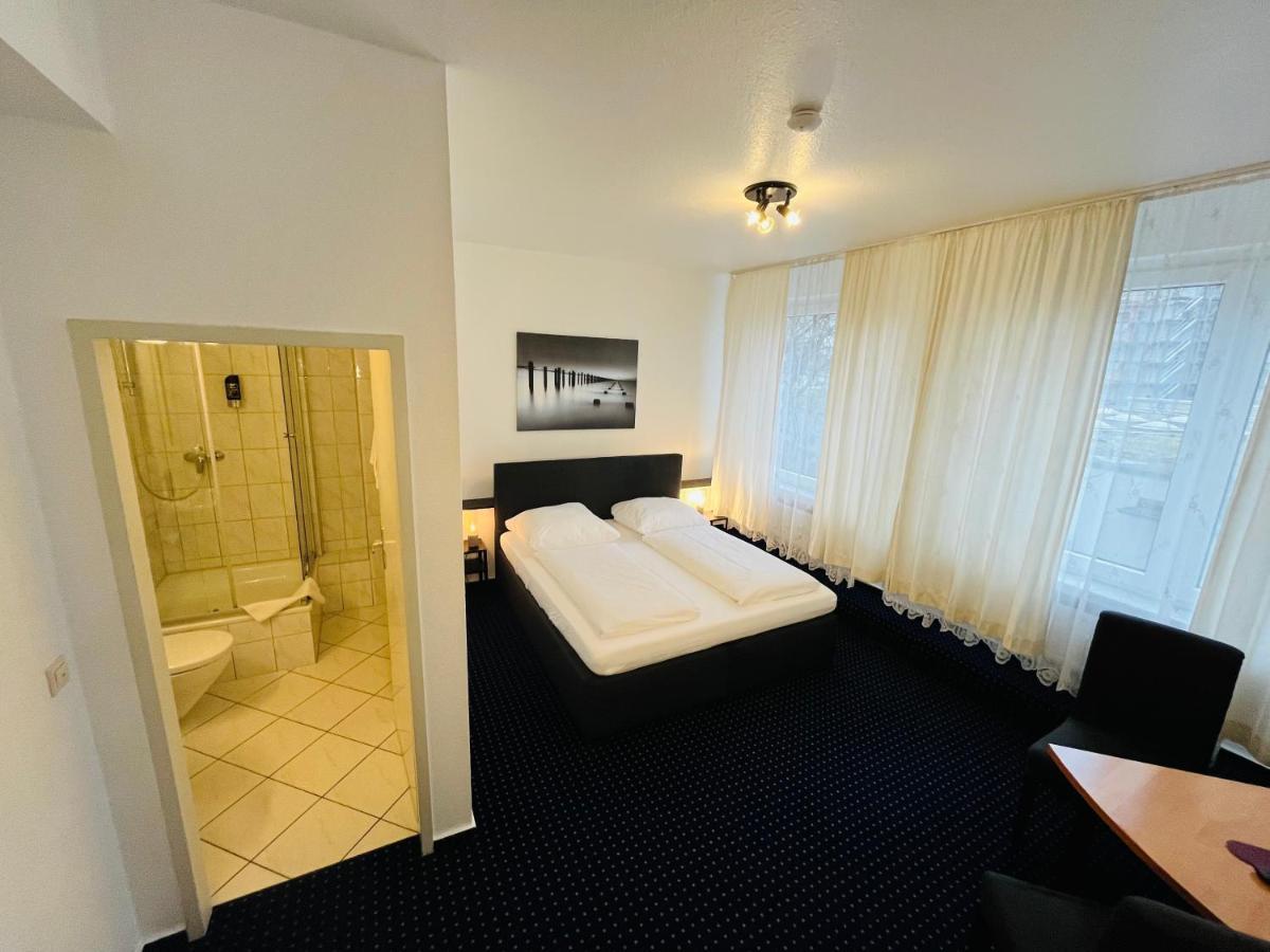 Hotel Schwarzer Baer Hannover Ngoại thất bức ảnh
