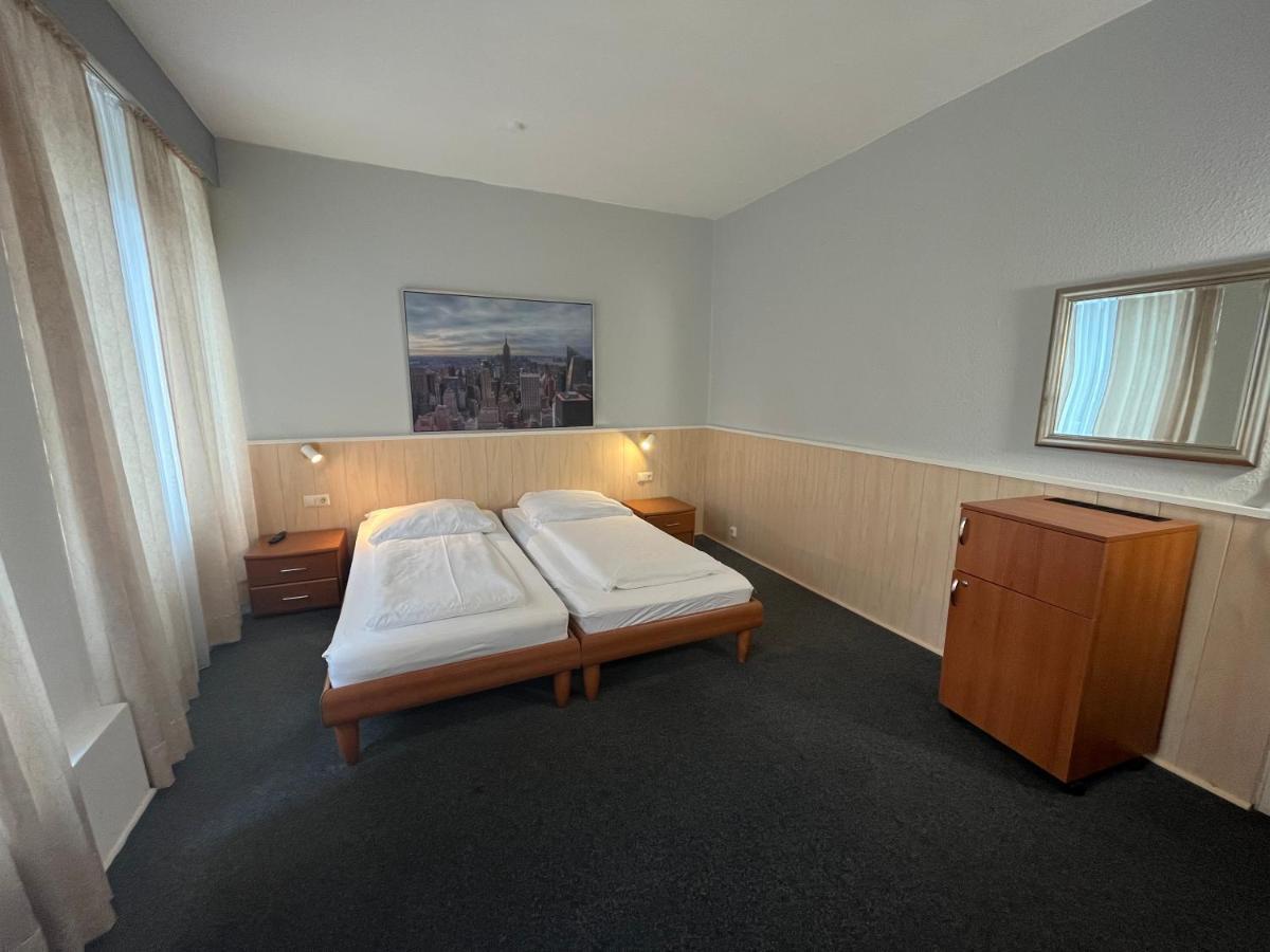 Hotel Schwarzer Baer Hannover Ngoại thất bức ảnh