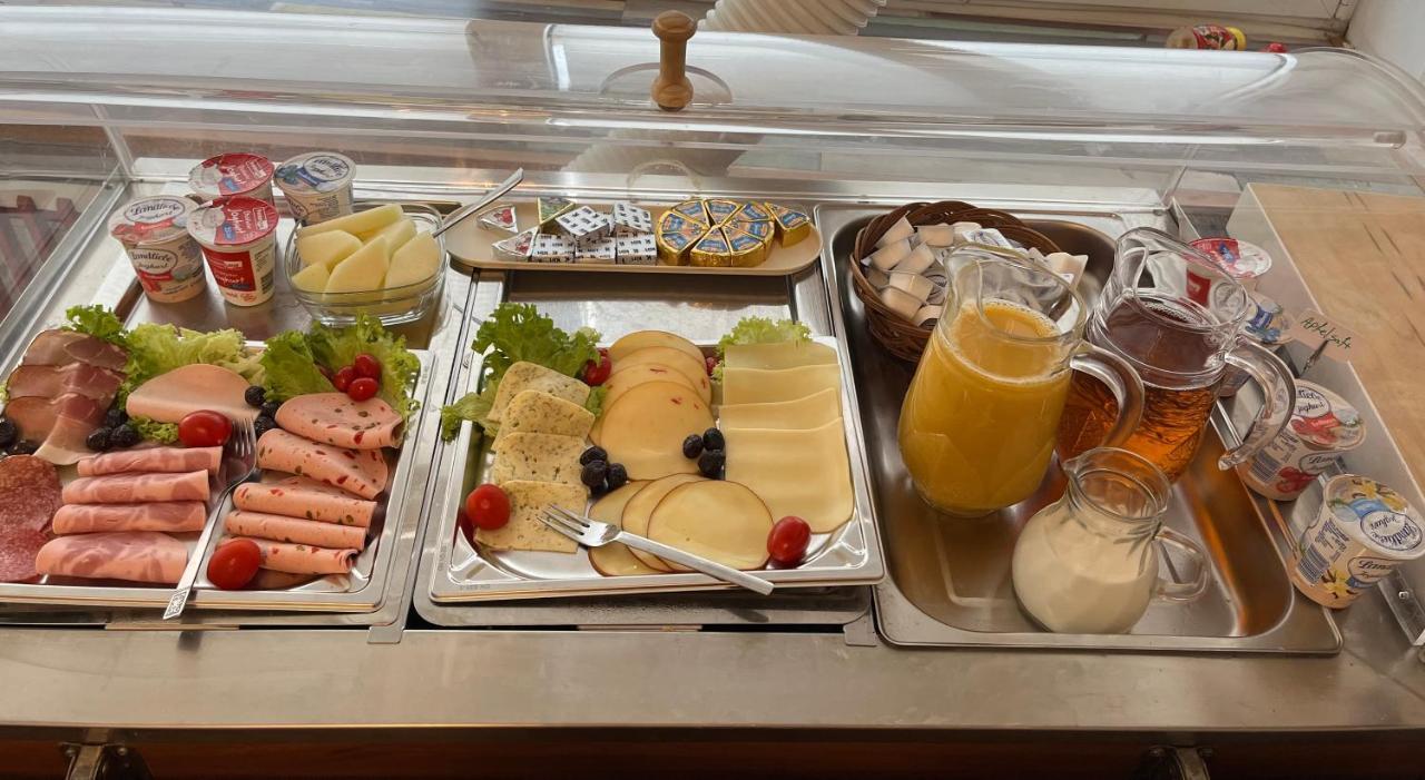 Hotel Schwarzer Baer Hannover Ngoại thất bức ảnh