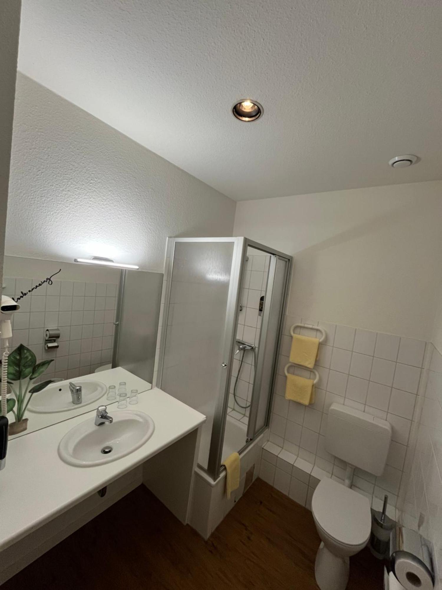Hotel Schwarzer Baer Hannover Ngoại thất bức ảnh
